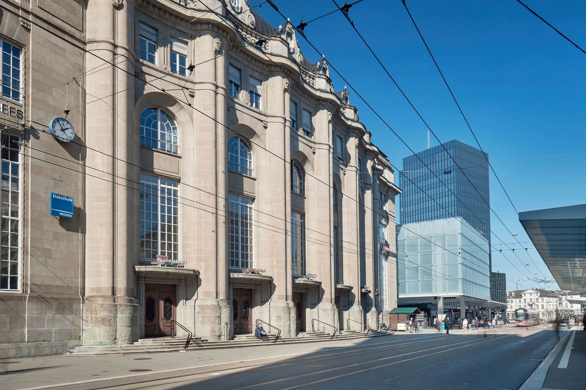 Aussenansicht Gebäude Klubschule St. Gallen am Bahnhof
